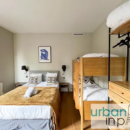 Apartment Urban Flat 119 - Spacious 5 Bedroom Flat In *