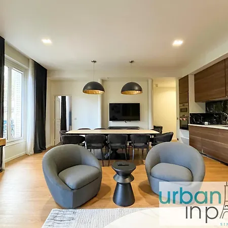 Urban Flat 119 - Spacious 5 Bedroom Flat In Apartment