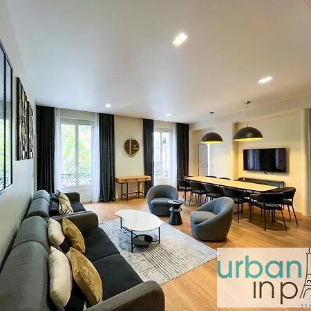 Urban Flat 119 - Spacious 5 Bedroom Flat In *
